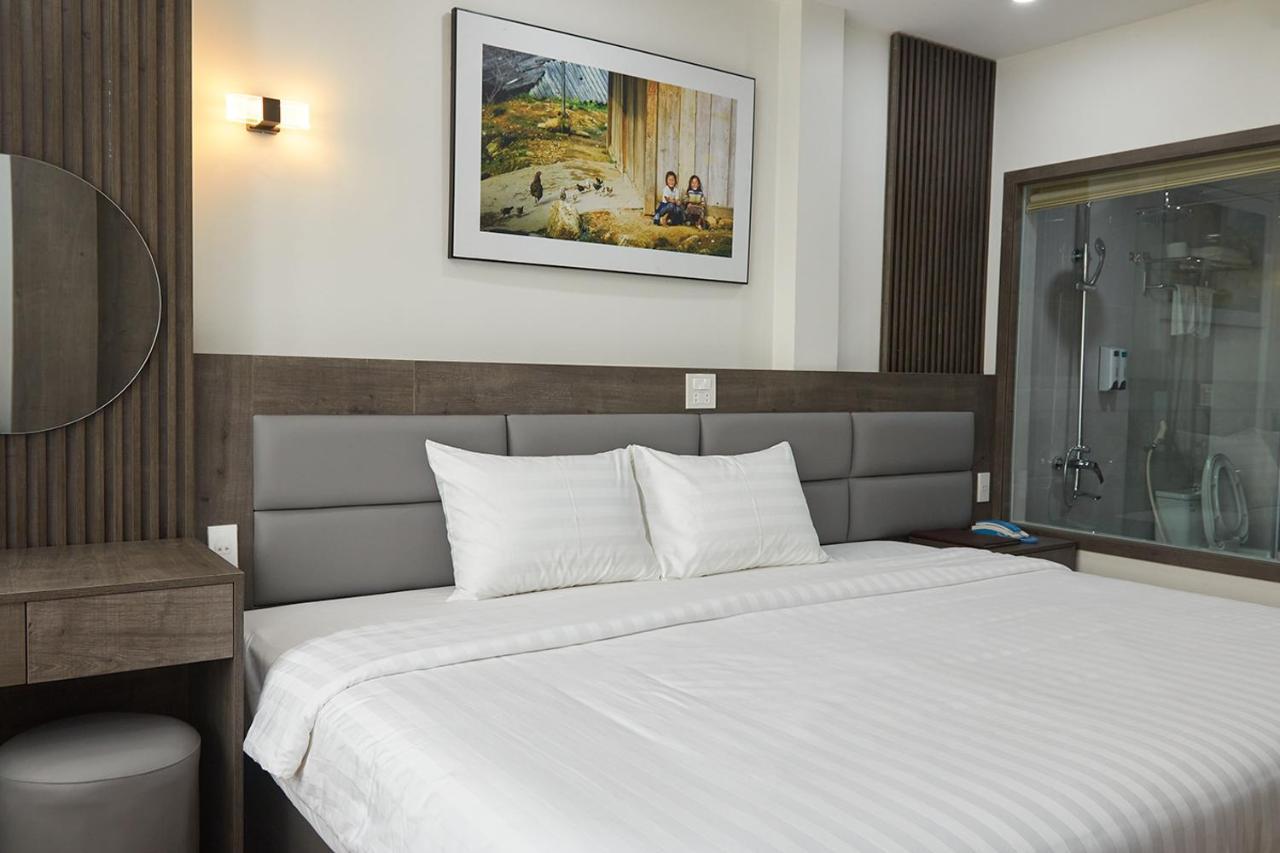 Van Nam Hotel Ha Long Exteriör bild