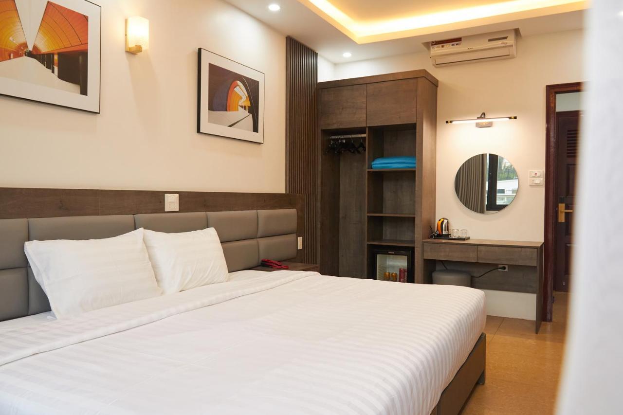 Van Nam Hotel Ha Long Exteriör bild