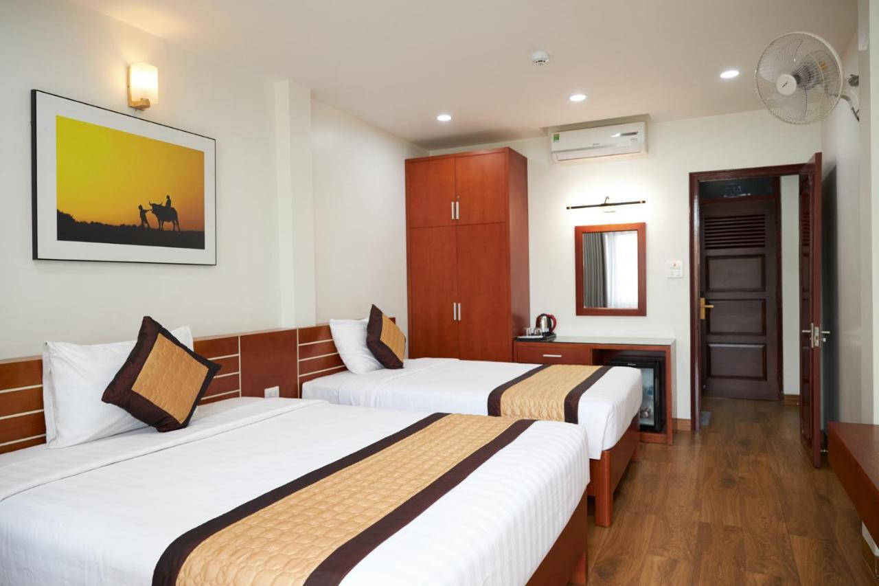 Van Nam Hotel Ha Long Exteriör bild
