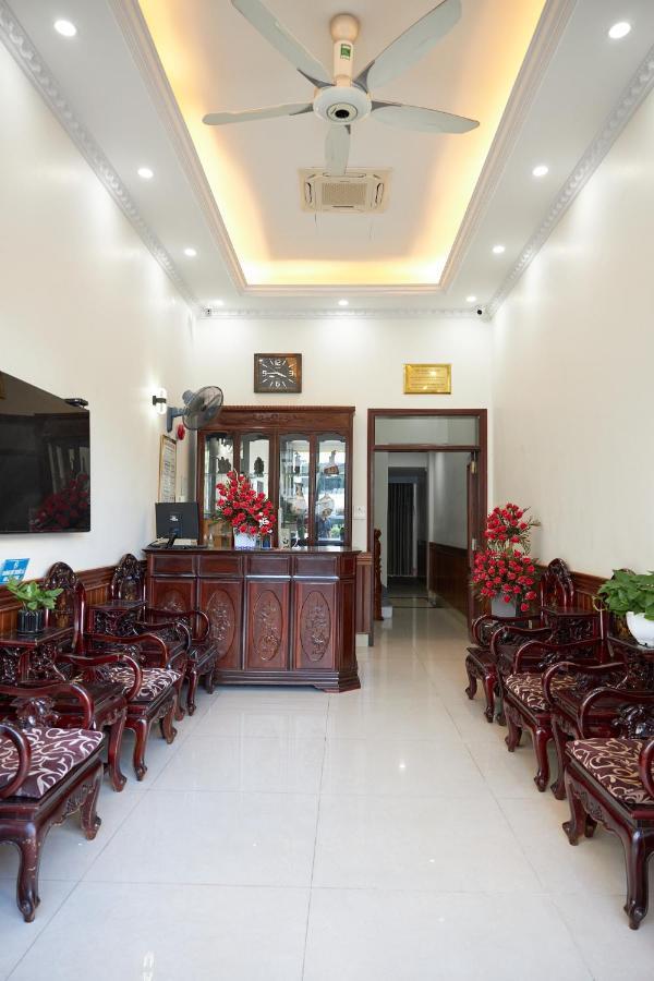 Van Nam Hotel Ha Long Exteriör bild